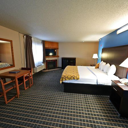 เบย์มอนต์ บาย วินด์แฮม มาร์แชลทาวน์ Hotel Marshalltown ภายนอก รูปภาพ