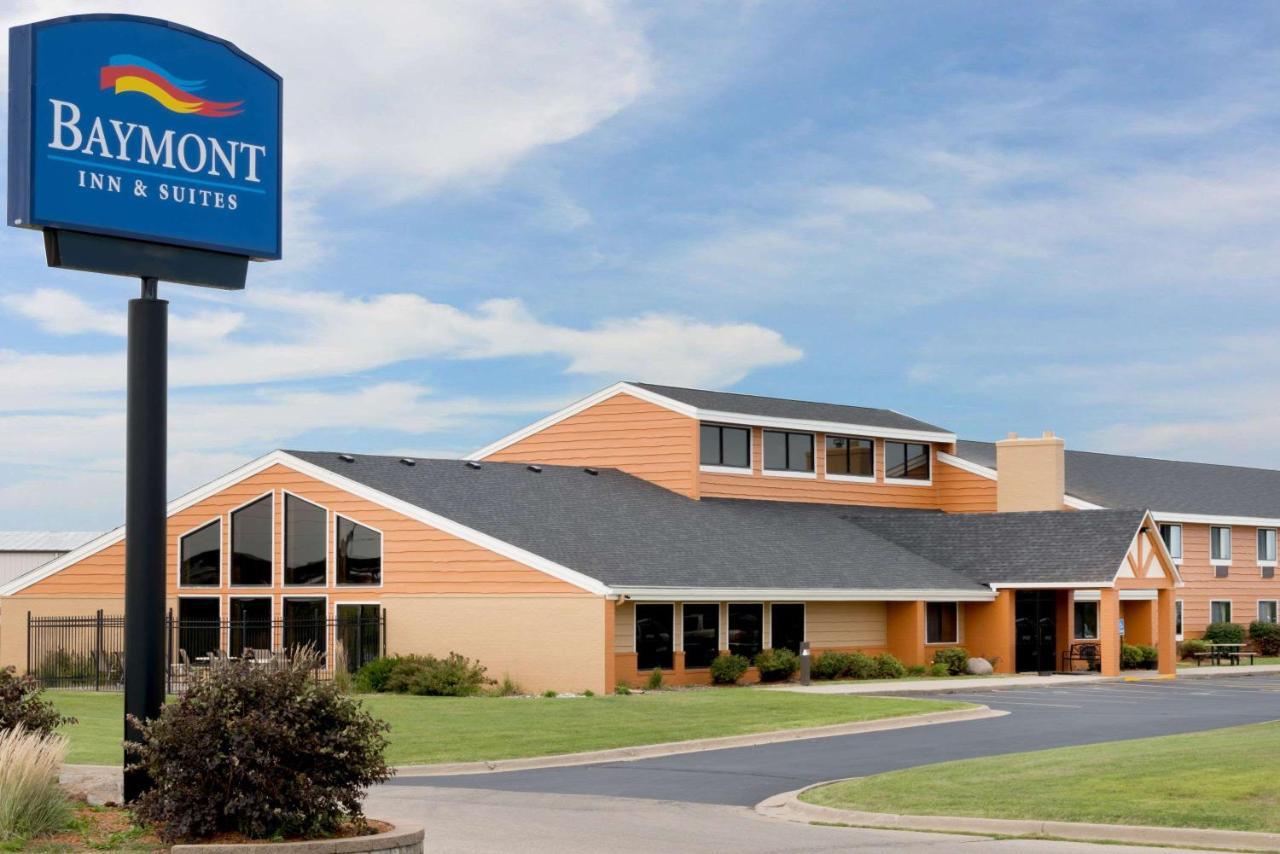 เบย์มอนต์ บาย วินด์แฮม มาร์แชลทาวน์ Hotel Marshalltown ภายนอก รูปภาพ