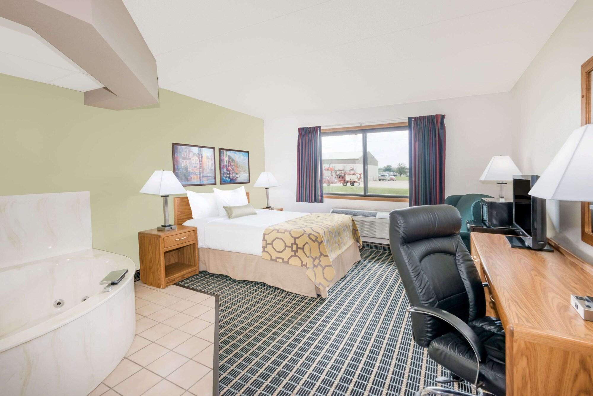 เบย์มอนต์ บาย วินด์แฮม มาร์แชลทาวน์ Hotel Marshalltown ภายนอก รูปภาพ
