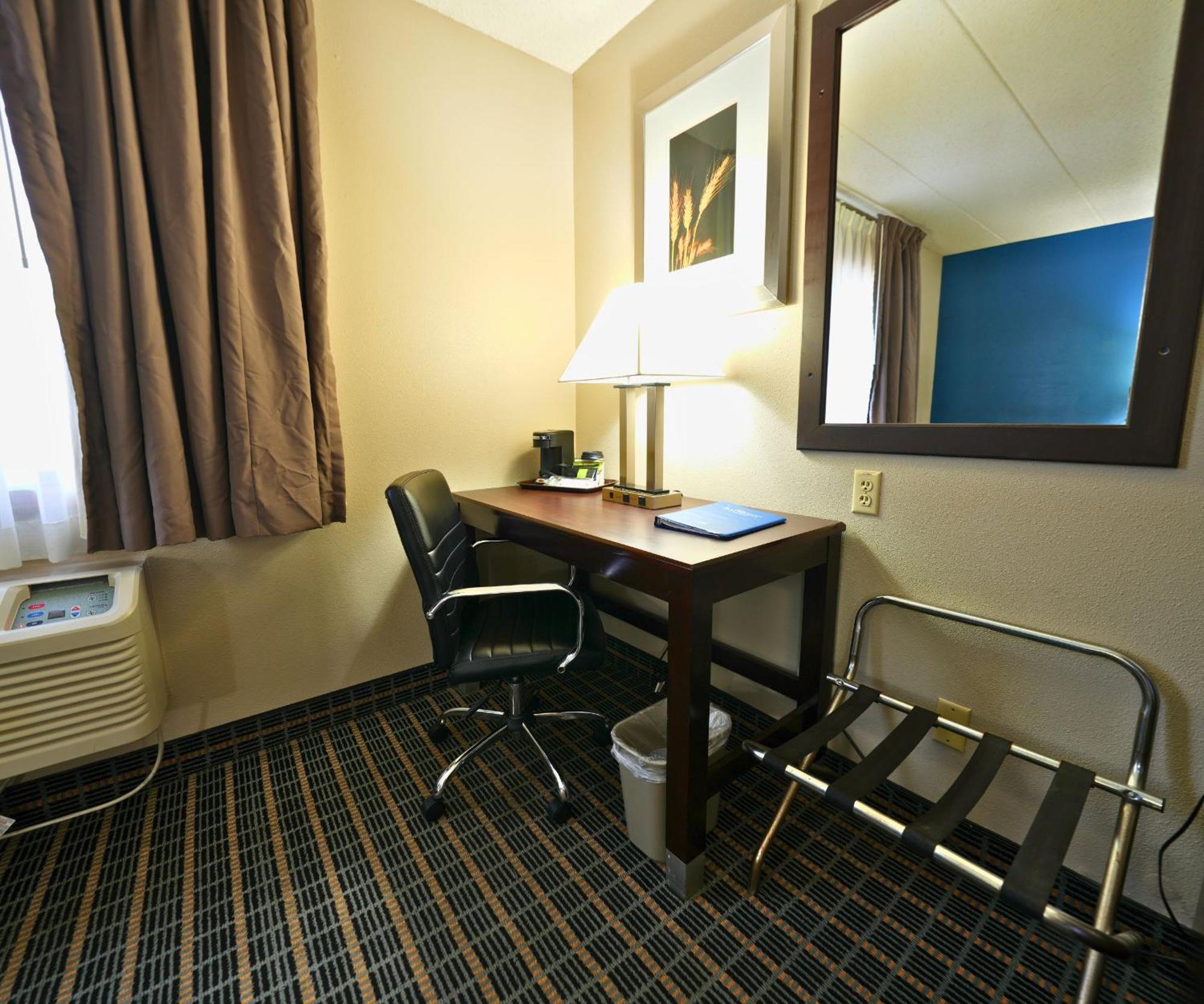 เบย์มอนต์ บาย วินด์แฮม มาร์แชลทาวน์ Hotel Marshalltown ภายนอก รูปภาพ